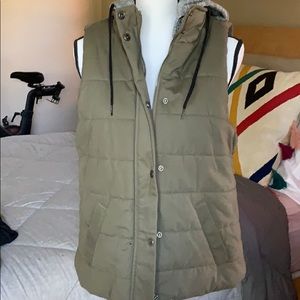 Never worn quilted vest w/ hood!